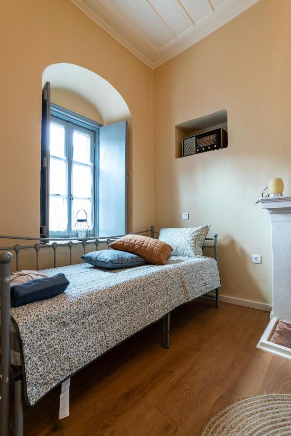 Englezena'S Guesthouse Leonídio Kültér fotó